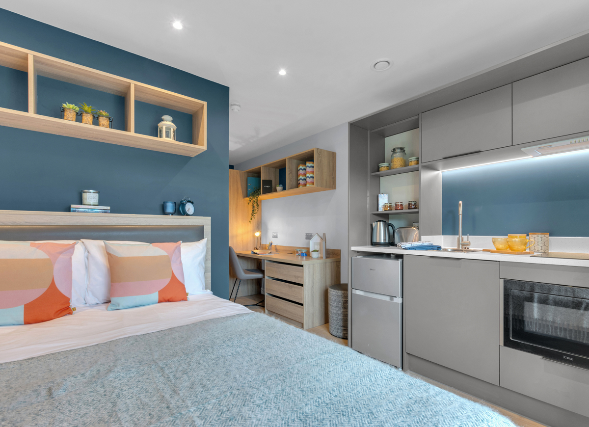 Hall - The Bonnie - 7