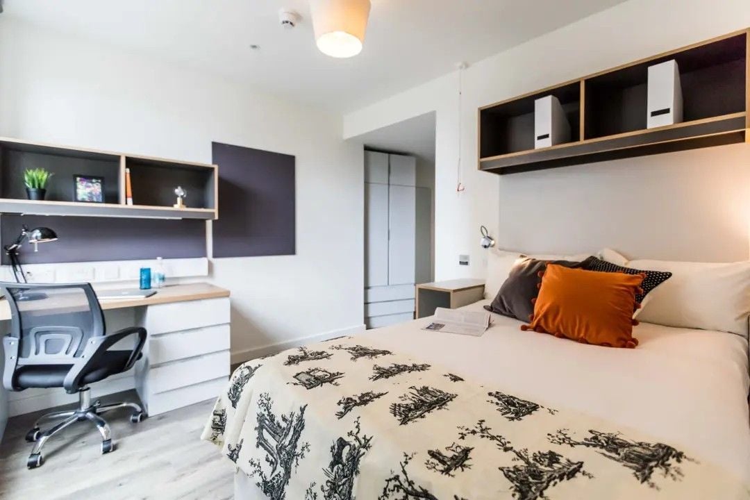 Hall - The Cam Foundry - 1