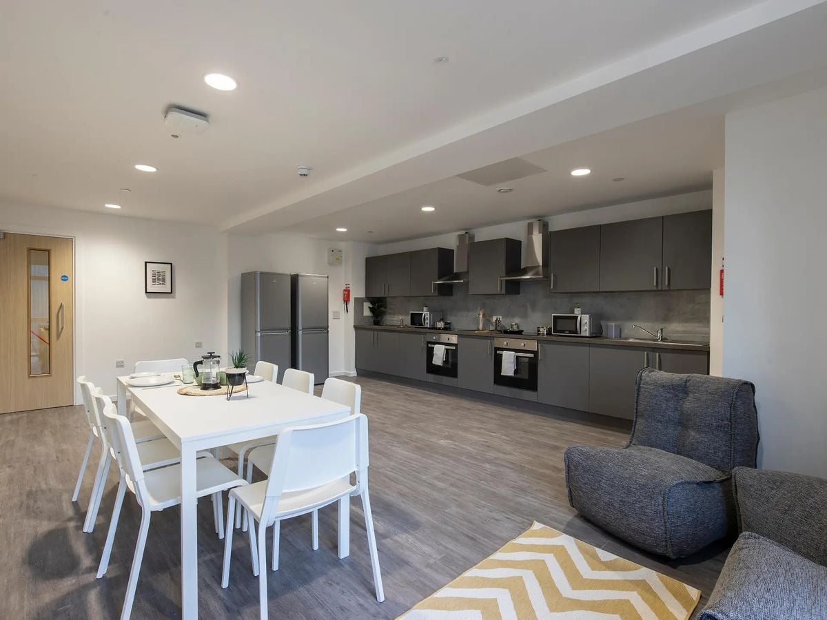 Hall - The Cavendish - 5