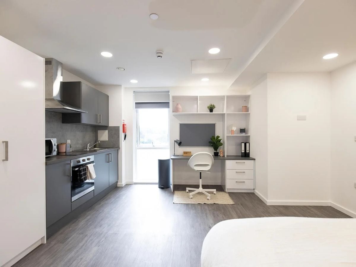 Hall - The Cavendish - 3