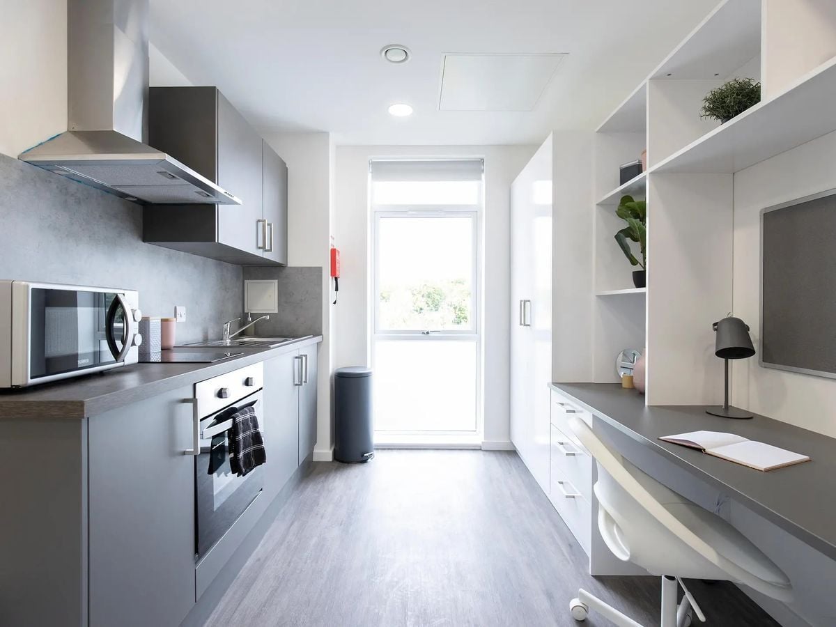 Hall - The Cavendish - 6