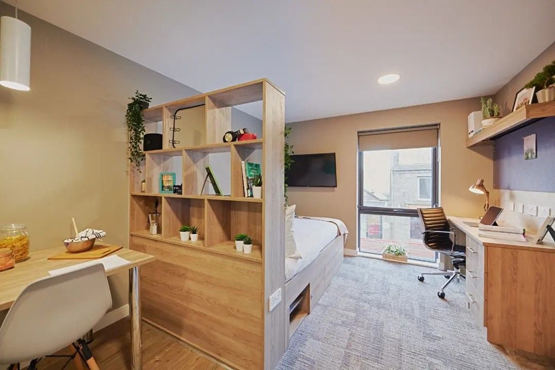 Hall - The Combworks - 5