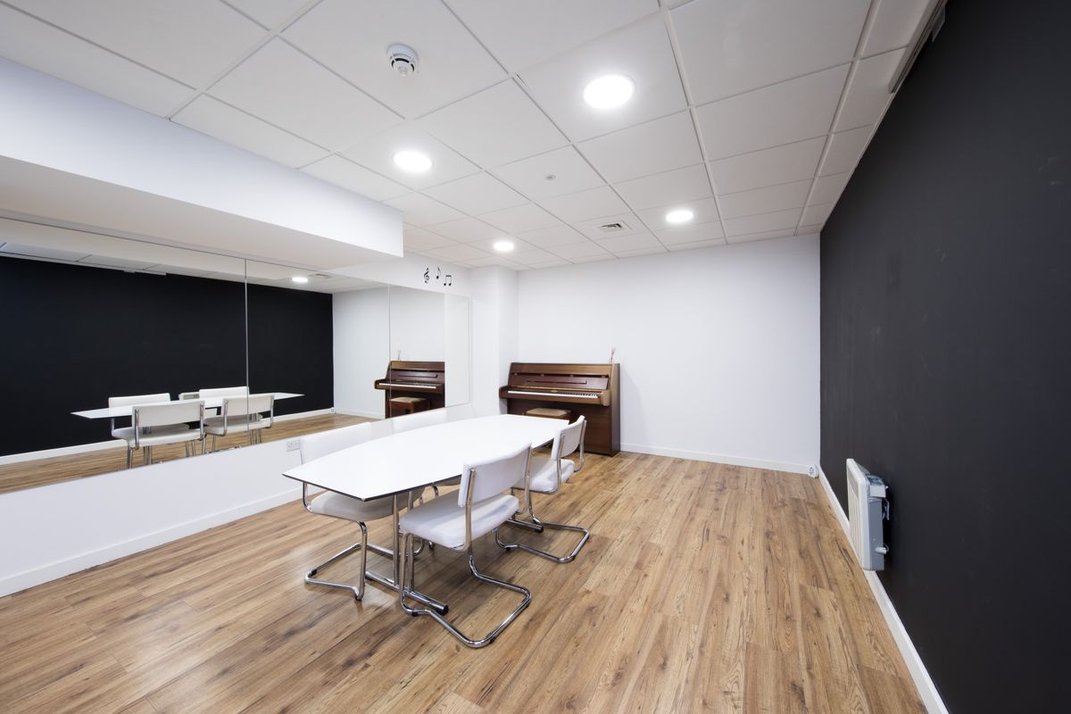 Cross Court House East London 46 Verified student reviews