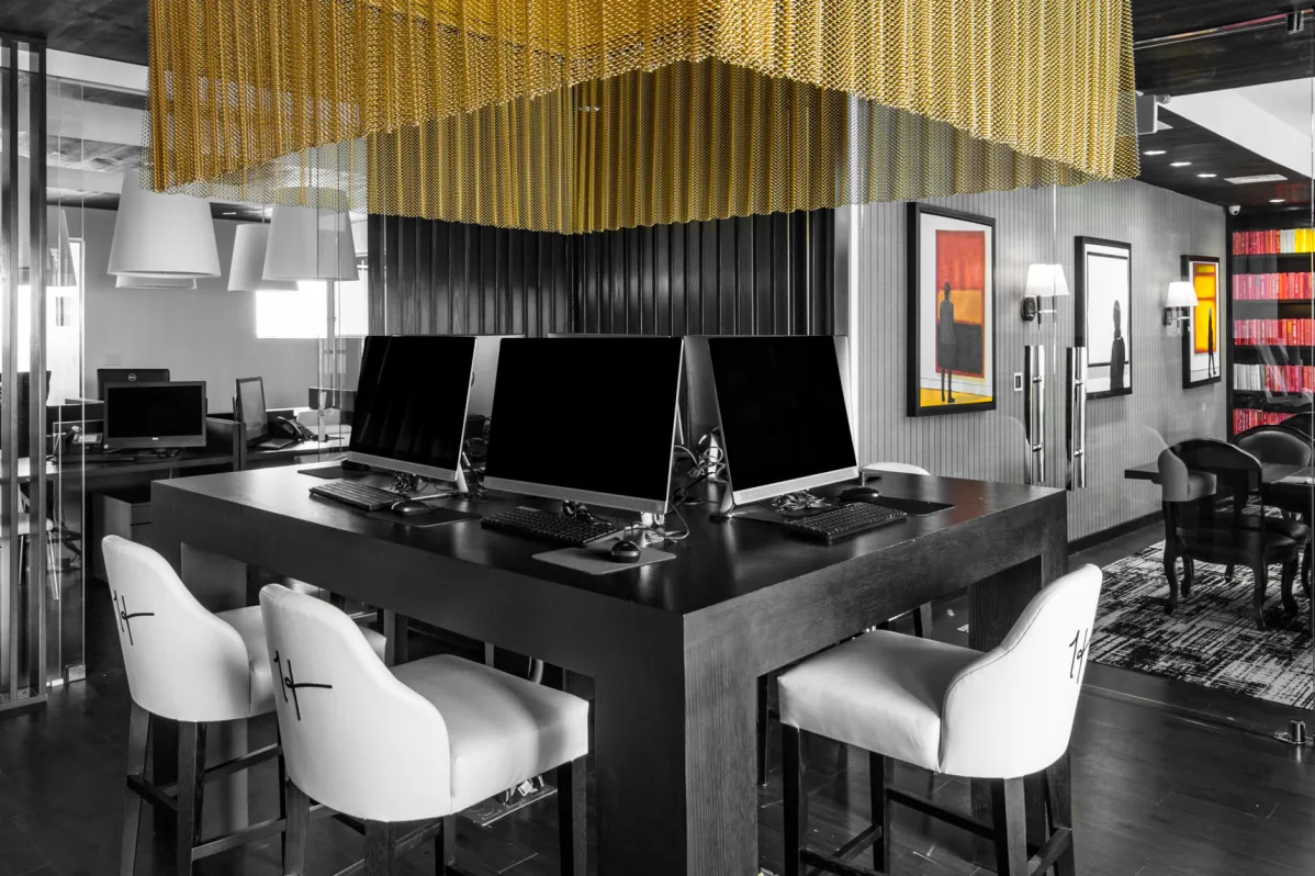 Hall - The Holly - 4