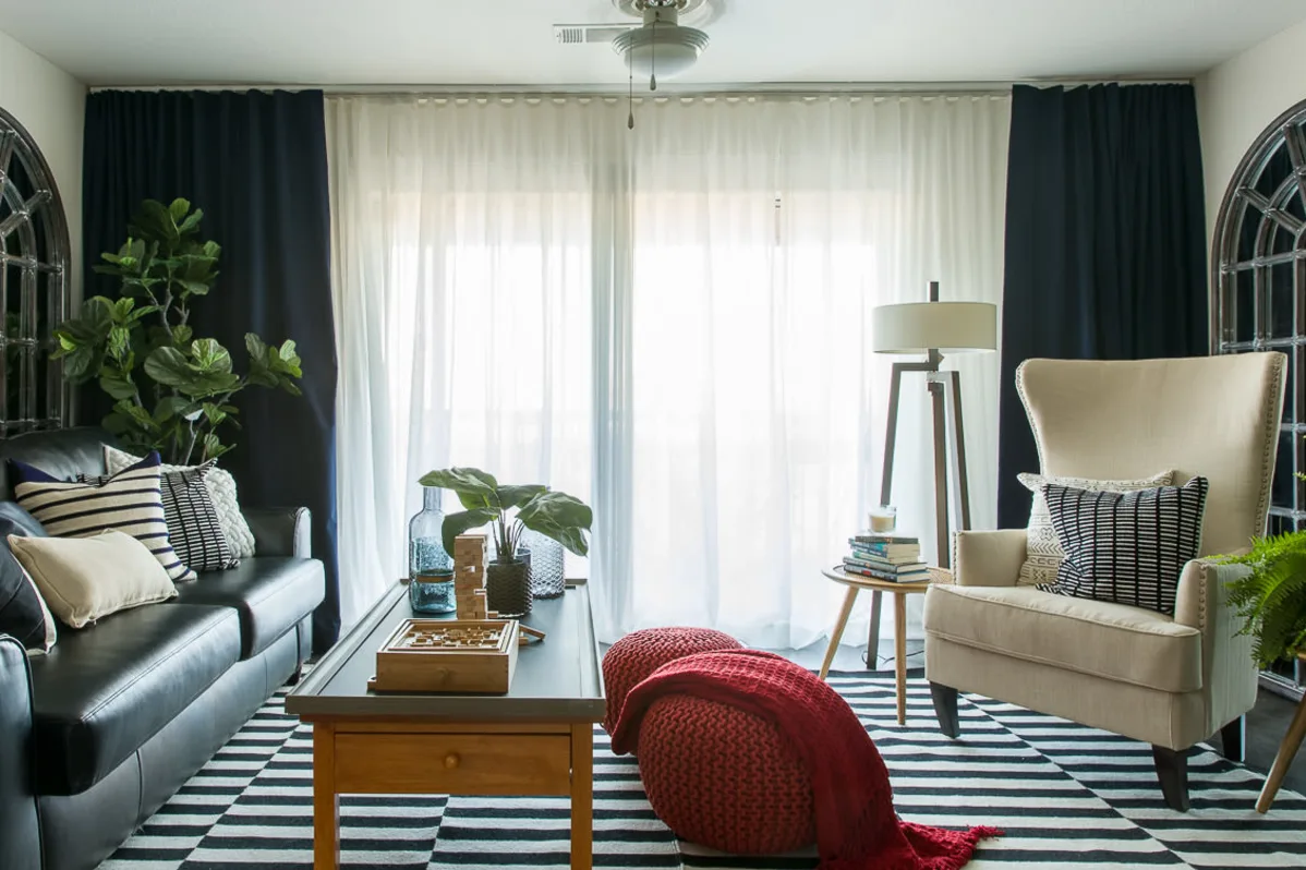 Hall - The Holly - 8