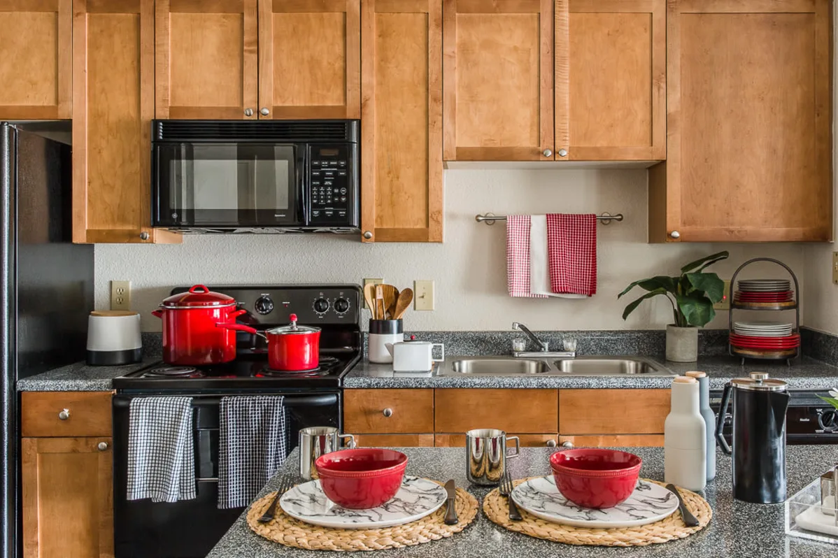 Hall - The Holly - 9