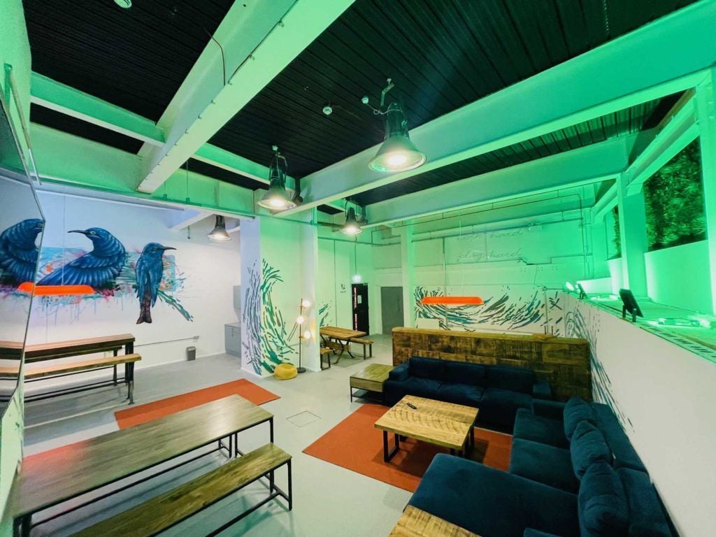 Hall The Nest, Nottingham - 6