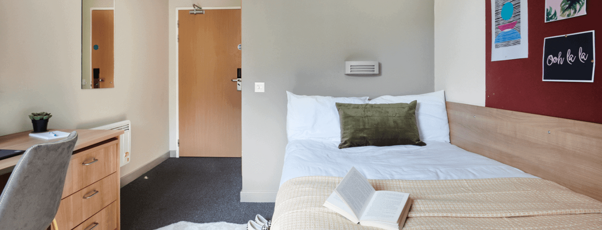 Hall - The Northfield - 5