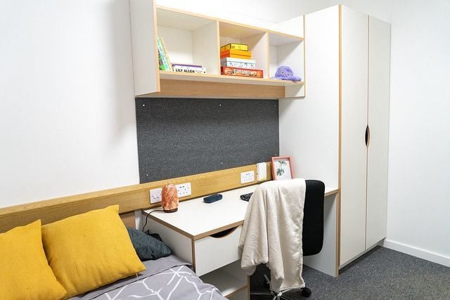 Hall - The Pastures - 5