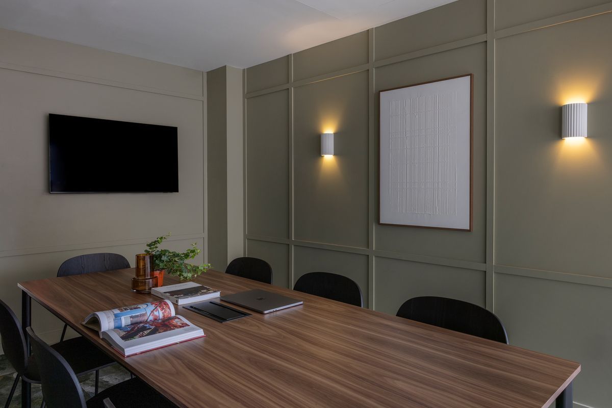 Hall - The Pepper Mill - 8