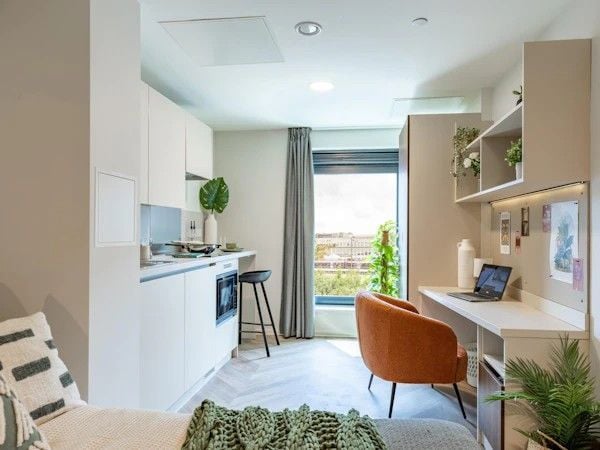 Hall - The Place - 5