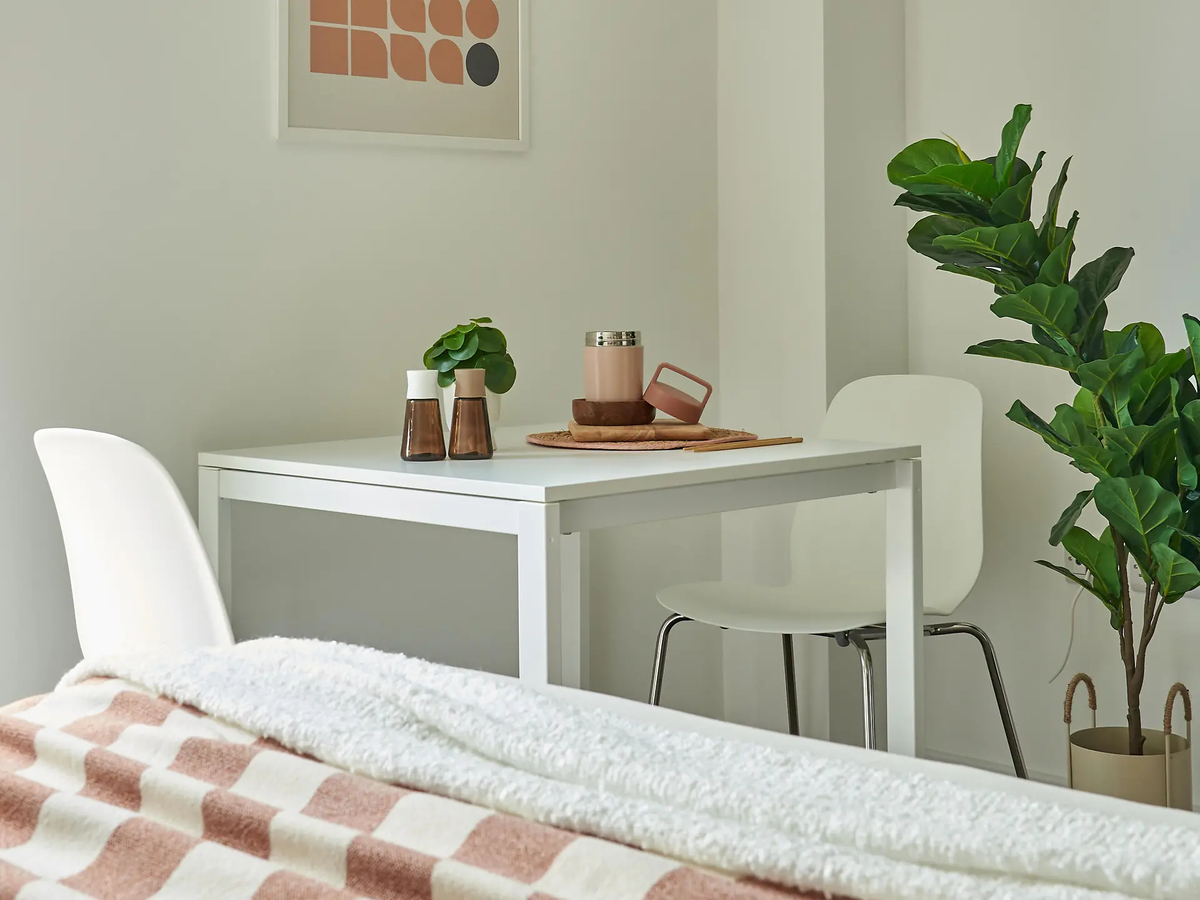 Hall - The Reservoir - 2