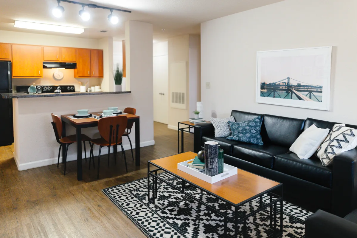 Hall - The Scarlet - 3