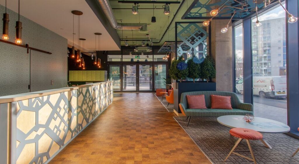 The Toybox, Birmingham 100 Reviews by Students