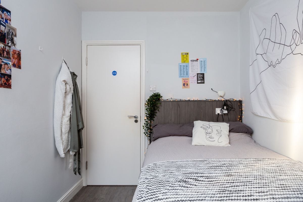 Hall - Thornville Court - 6