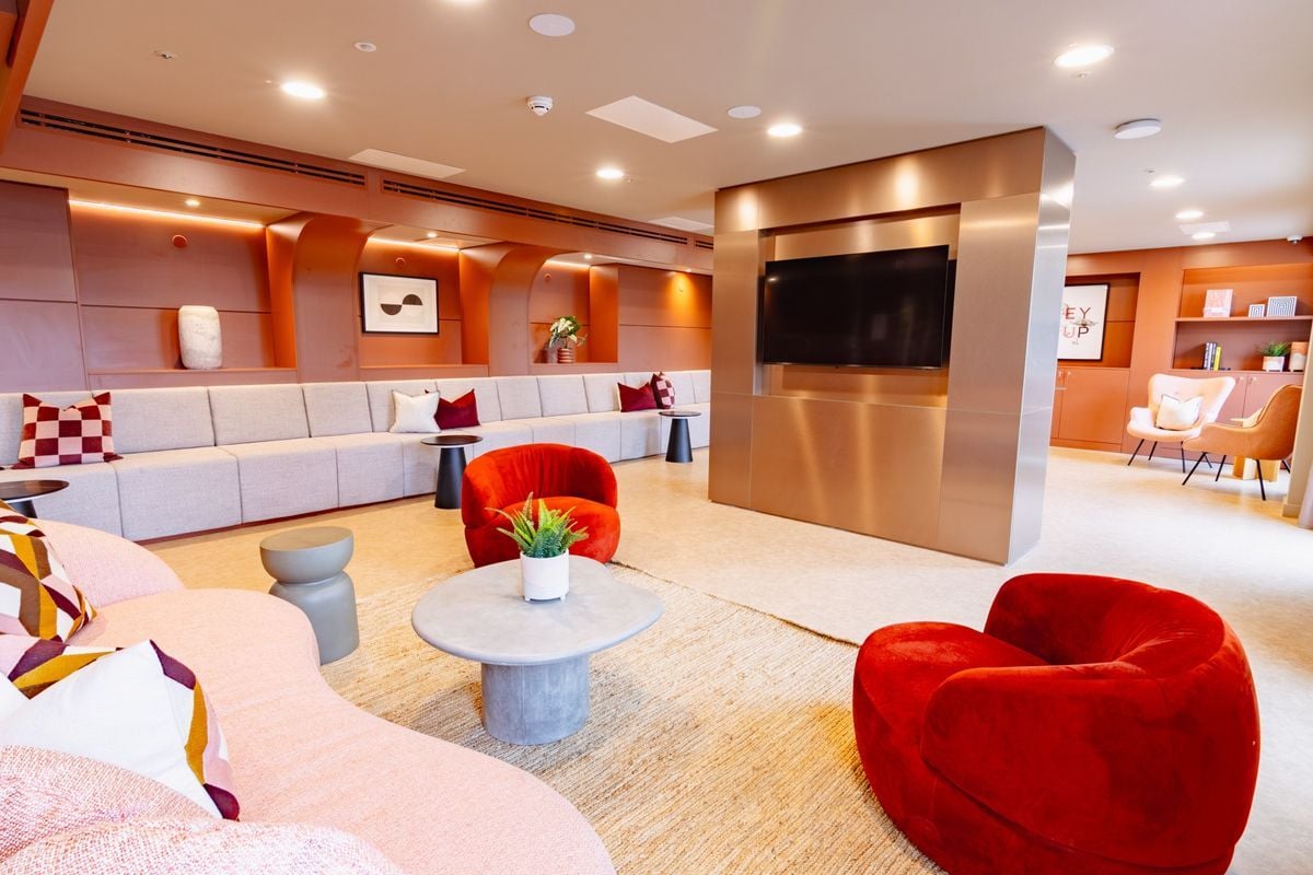 Hall - Threadworks - 0