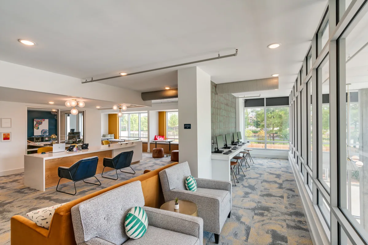 Halls - Tower 5040 - 8