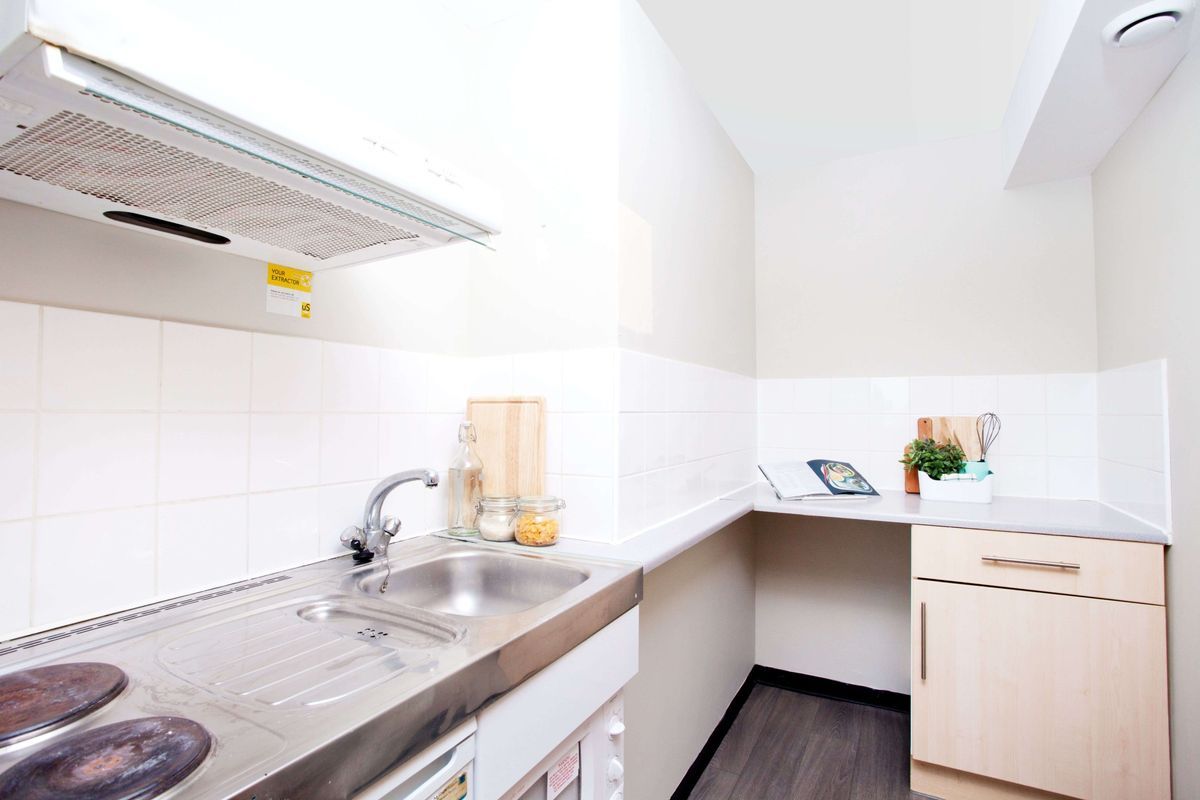 Trafalgar Hall Portsmouth 48 Verified student reviews