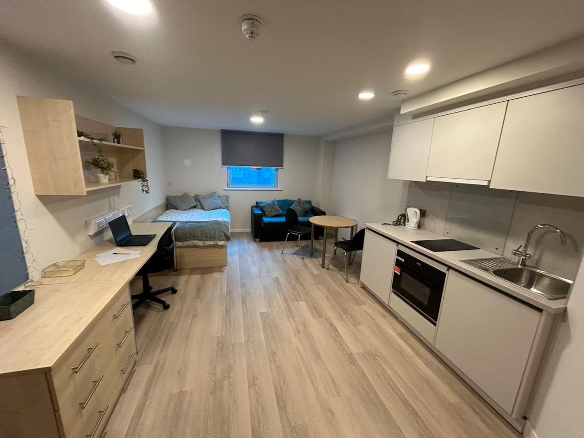 Hall Trinity Square, Nottingham - 9