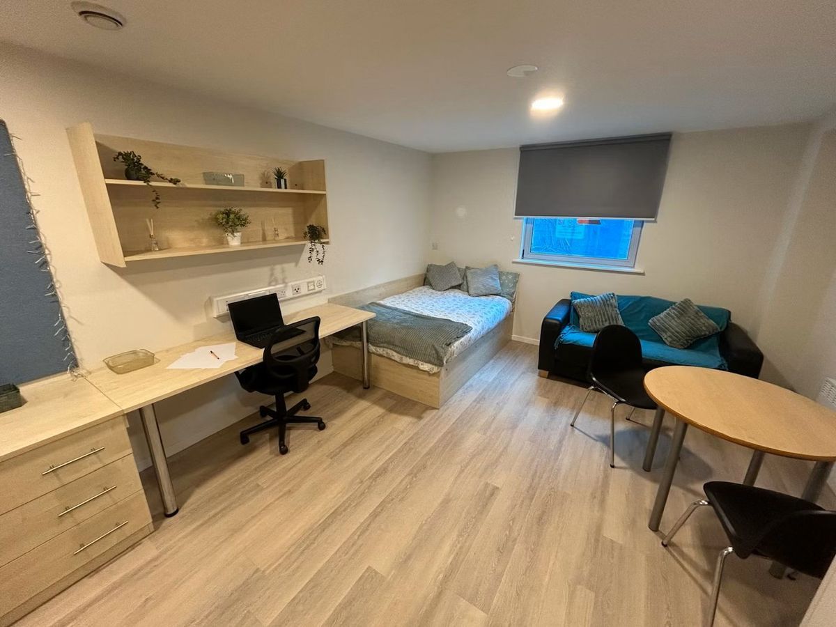 Hall Trinity Square, Nottingham - 10