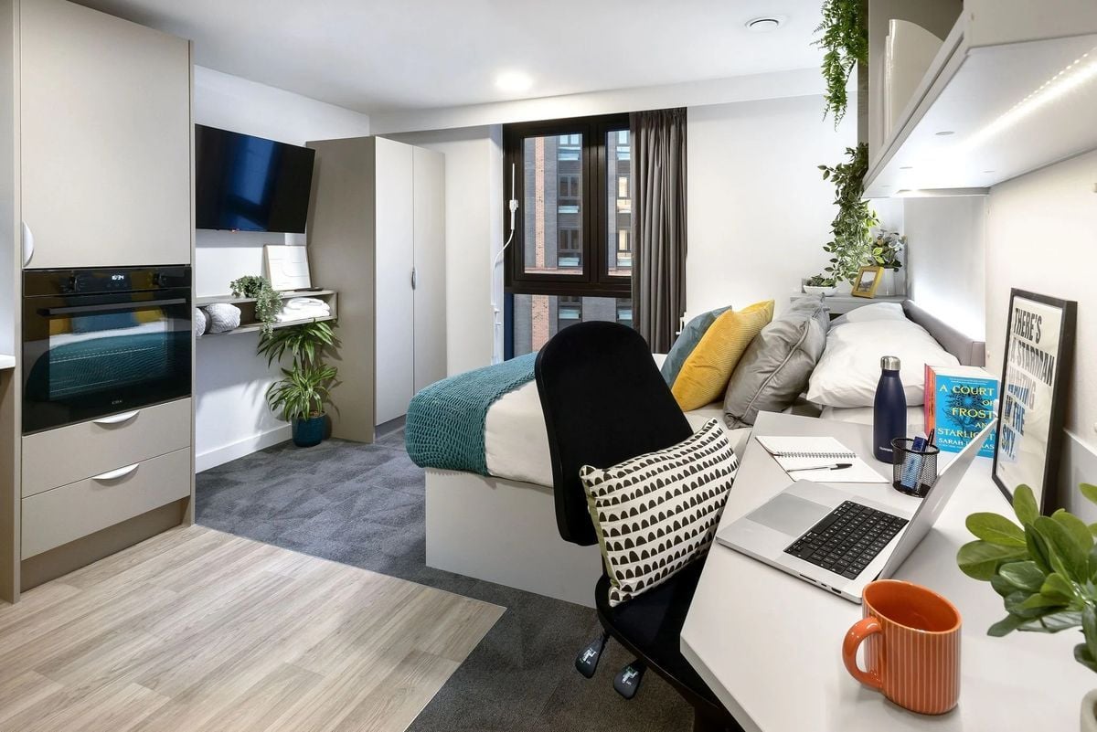 Hall - True Nottingham - 5