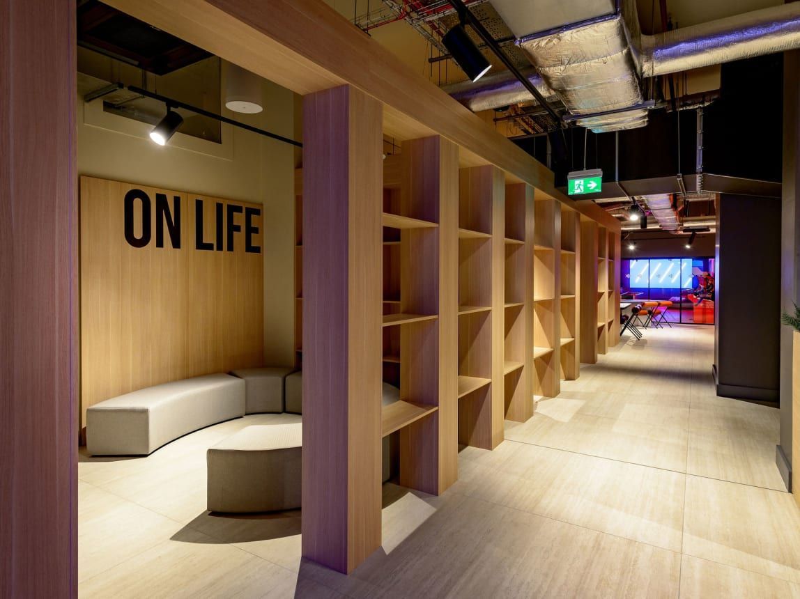 Hall - True Nottingham - 7