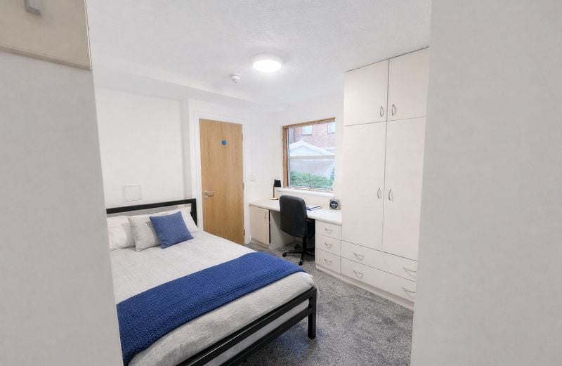 Hall Truro Sheffield - 3