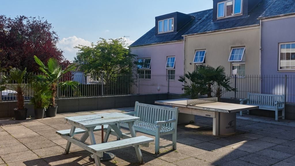 Hall - Trust House - 5