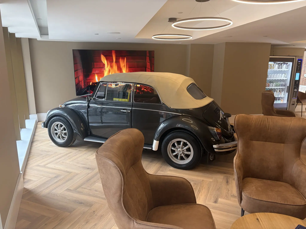 Hall - Vista Square - 6