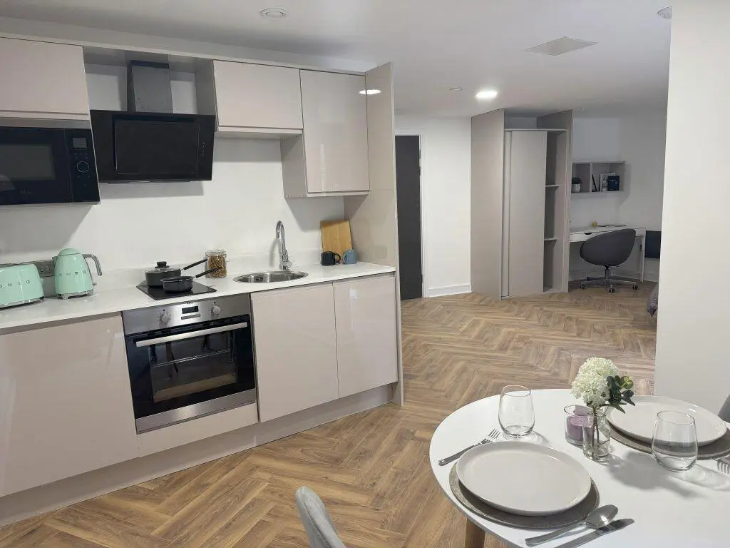 Hall - Vista Square - 3