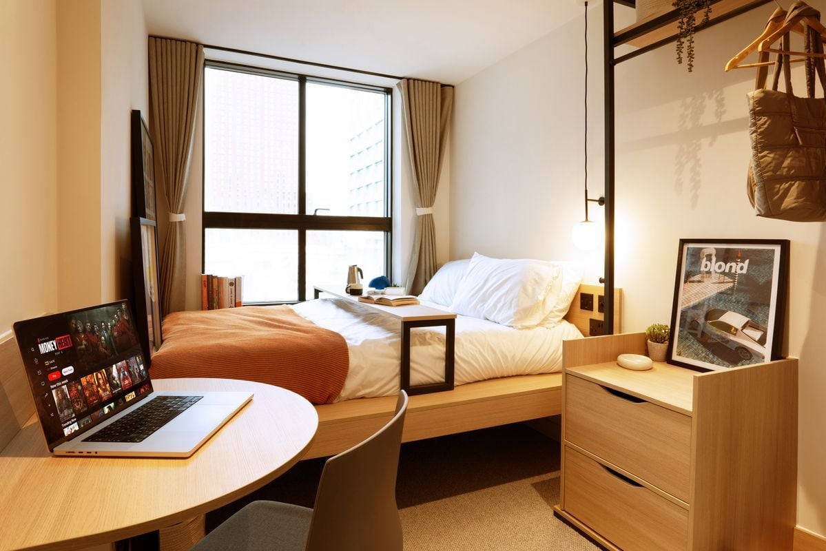 Hall - House of Social - 8