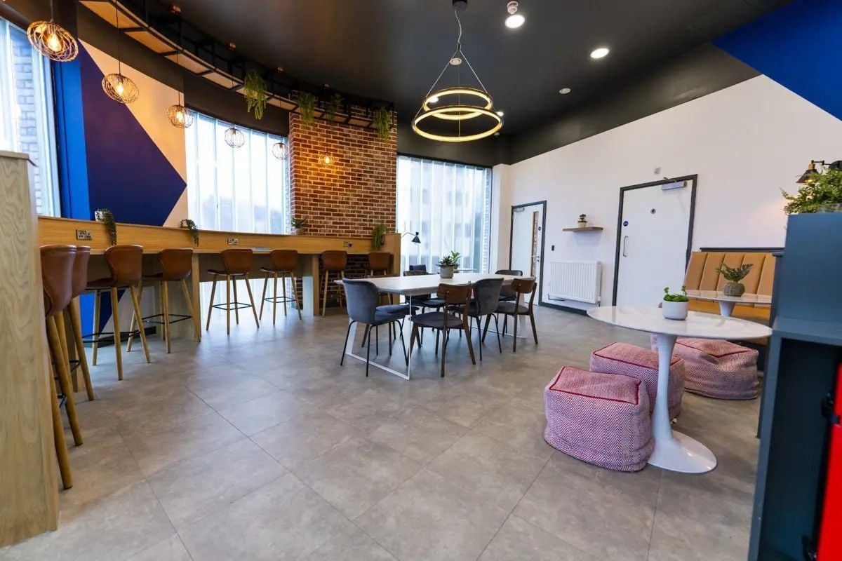 Hall - Vogue Studios - 5