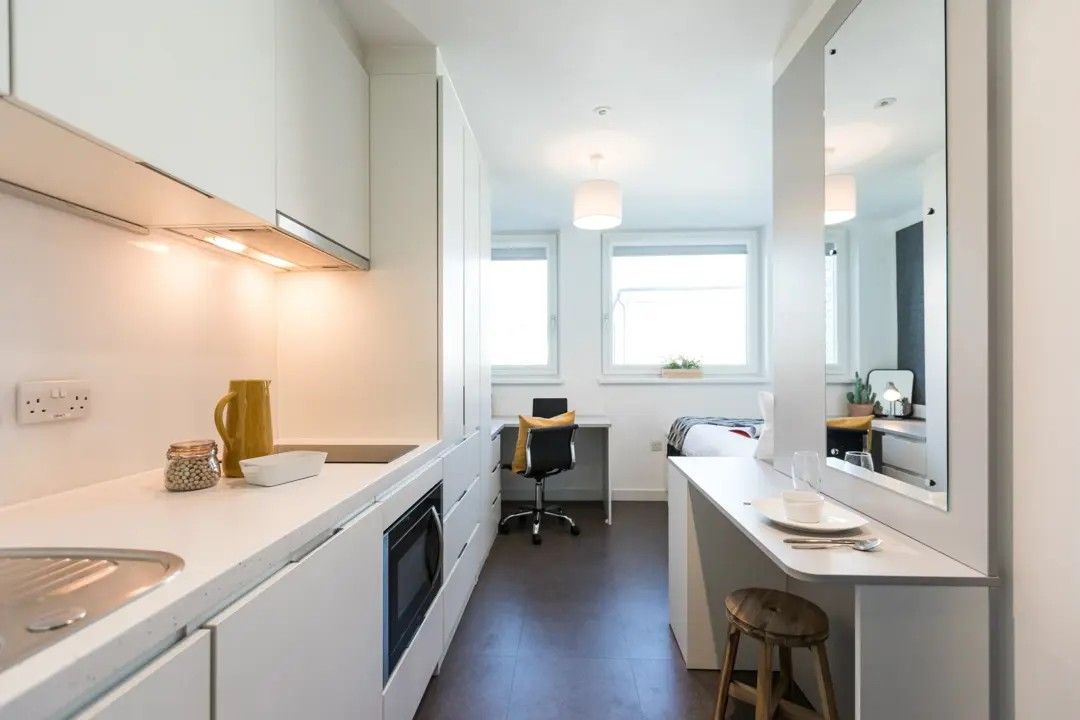 Hall - Vogue Studios - 9