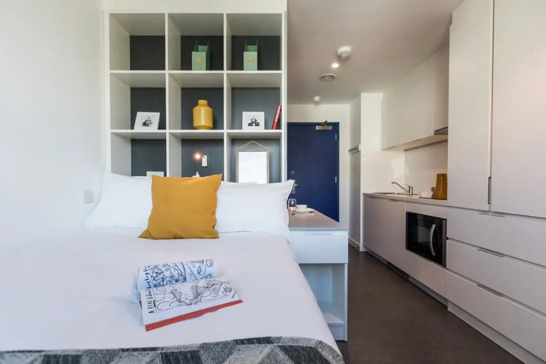 Hall - Vogue Studios - 7