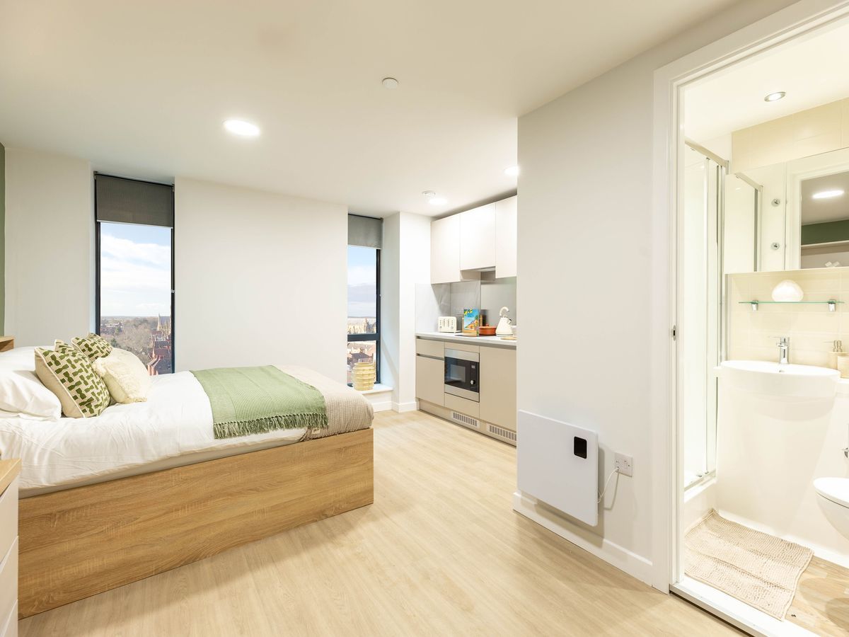 Hall - Waterloo House - 7