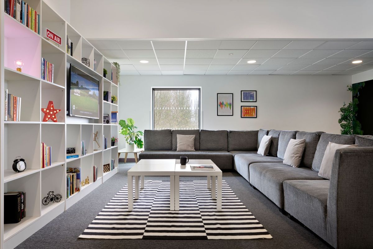 Hall Westwood Student Mews - 6