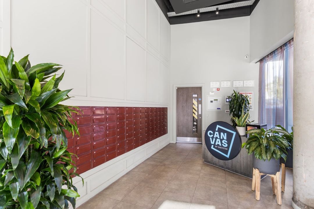 Hall - Canvas City Club - 7