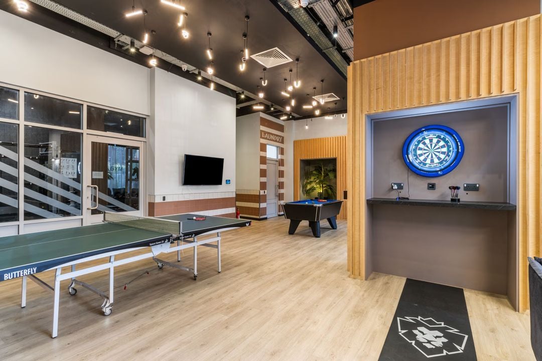 Hall - Canvas City Point - 2