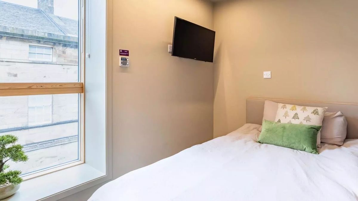 Hall - Potterrow - 5