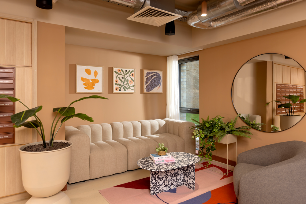 Hall - Burnet Court - 1