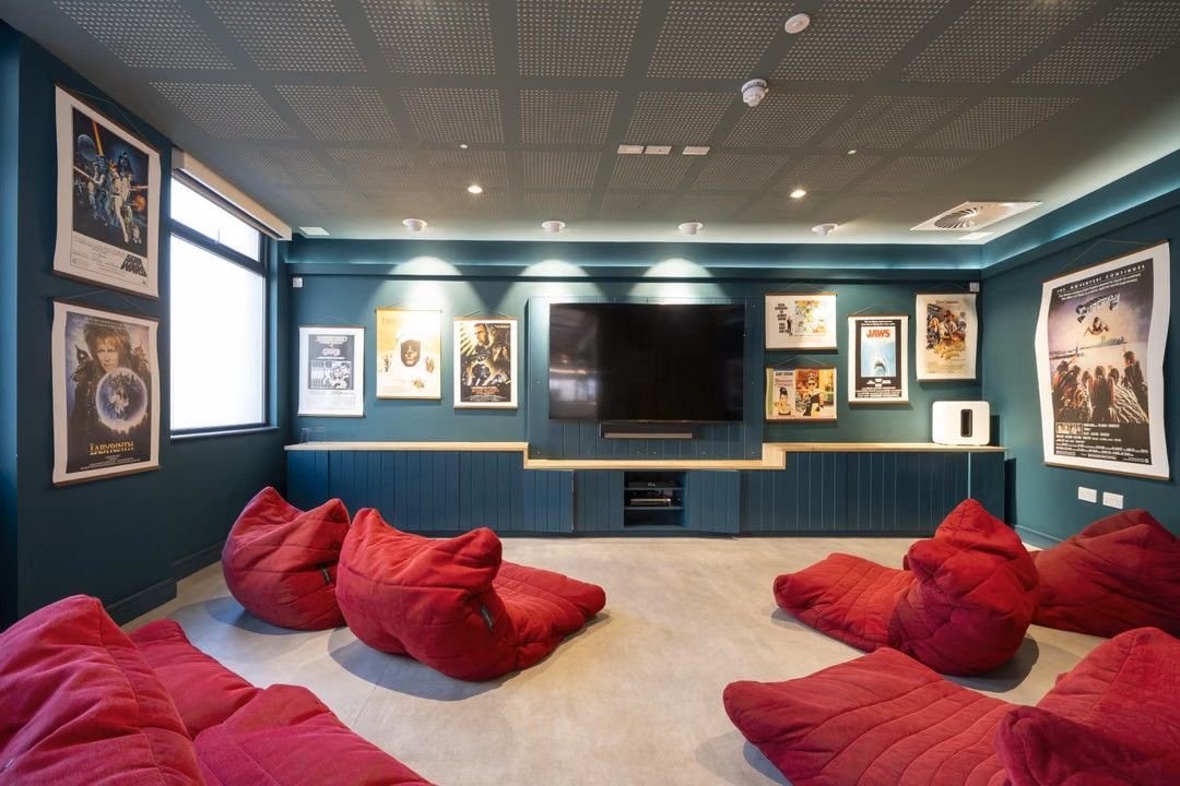 Hall - Canvas Clubhouse - 5