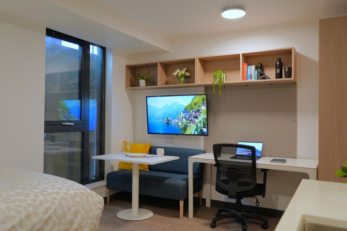 Unilife Castle Way - 4
