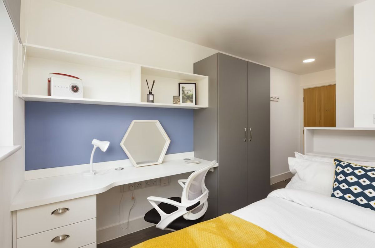 Merchant Apartments - 4