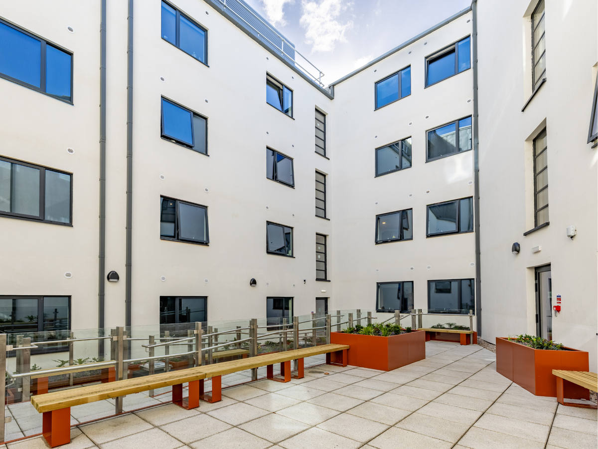 Croft Court - 8