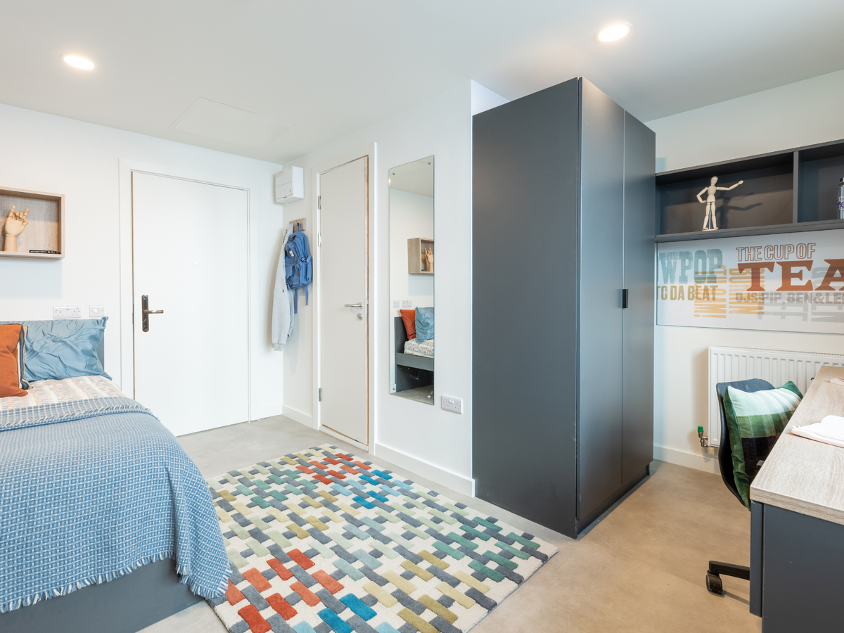 Croft Court - 4