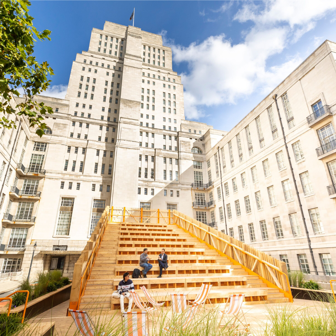 credit: https://www.facebook.com/uolinparis/photos/pb.100063856568728.-2207520000./6260845060647856/?type=3