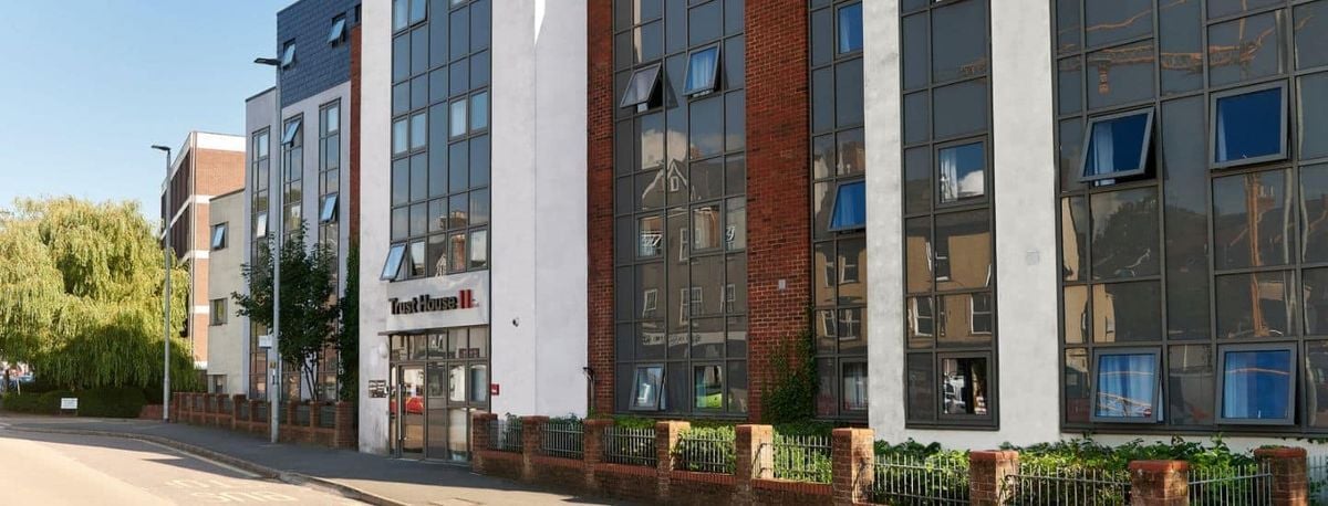 credit: https://host-students.com/locations/exeter/trust-house