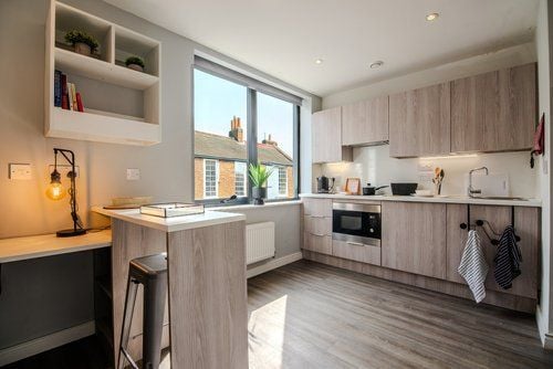 credit: https://www.redwoodco-living.co.uk/properties/welcome-to-cassaton-house-luxury-student-living-in-the-heart-of-sunderland