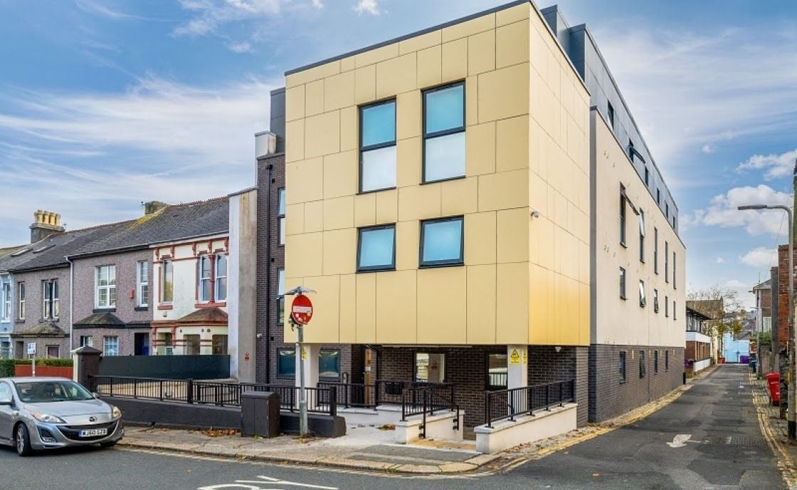 credit: view-source:https://belgraveclub.com/