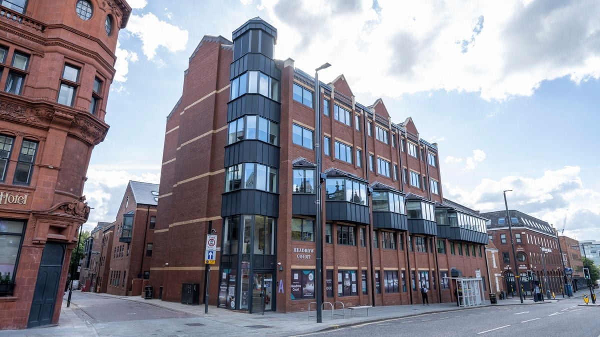credit: https://prestigestudentliving.com/student-accommodation/leeds/headrow-court